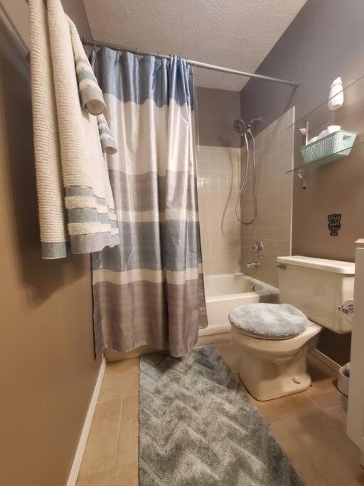 Cozy Indy Home อินเดียนาโพลิส ภายนอก รูปภาพ